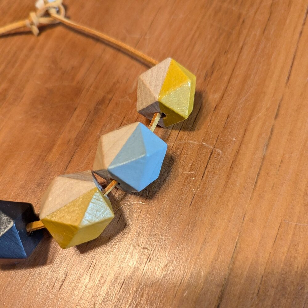 Statement necklace